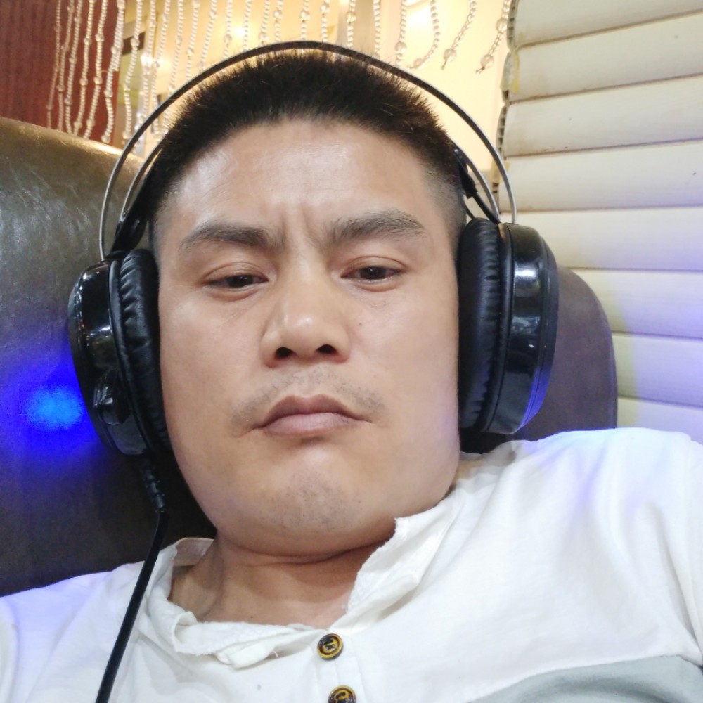 辉哥我想找个女朋的照片