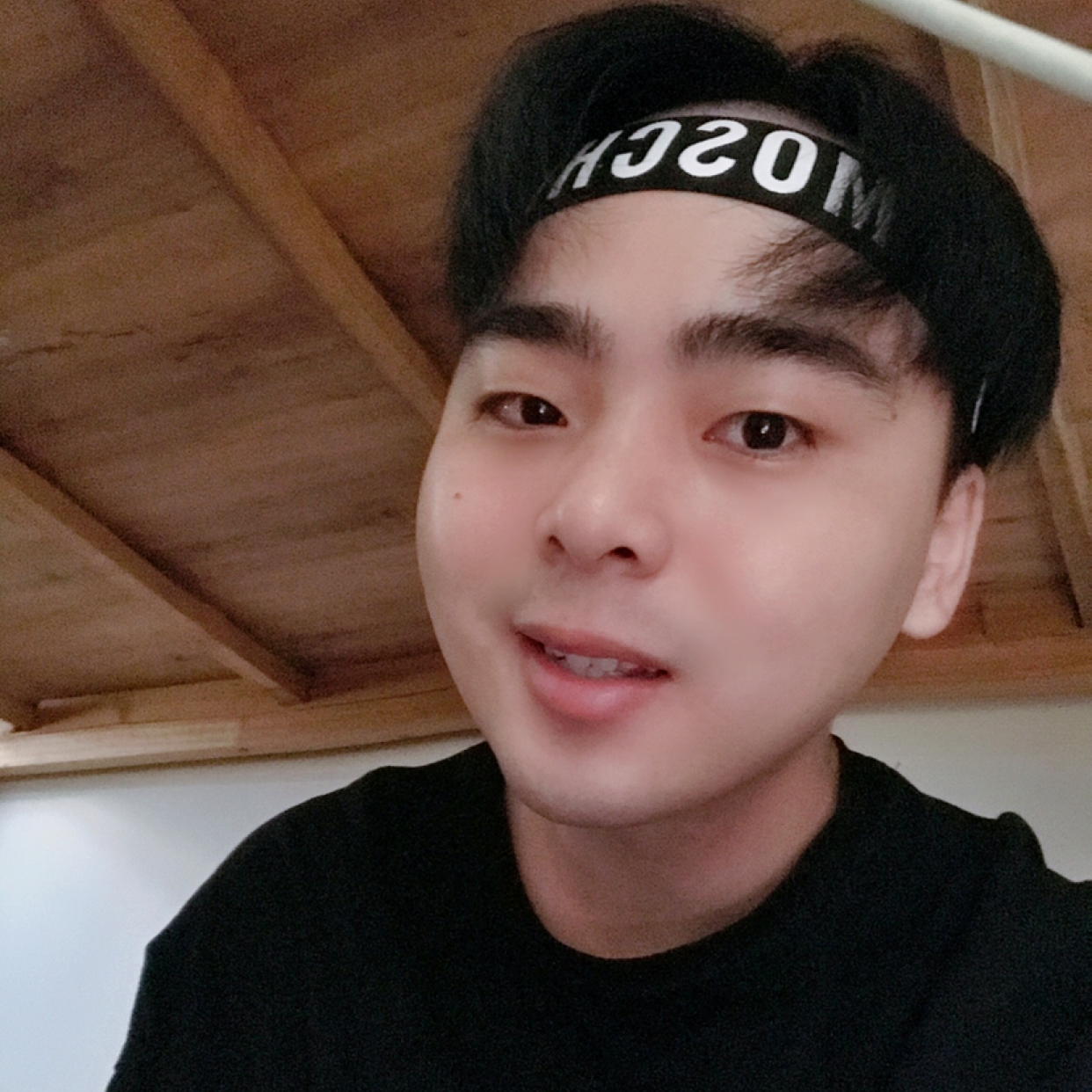 不完美男孩的照片