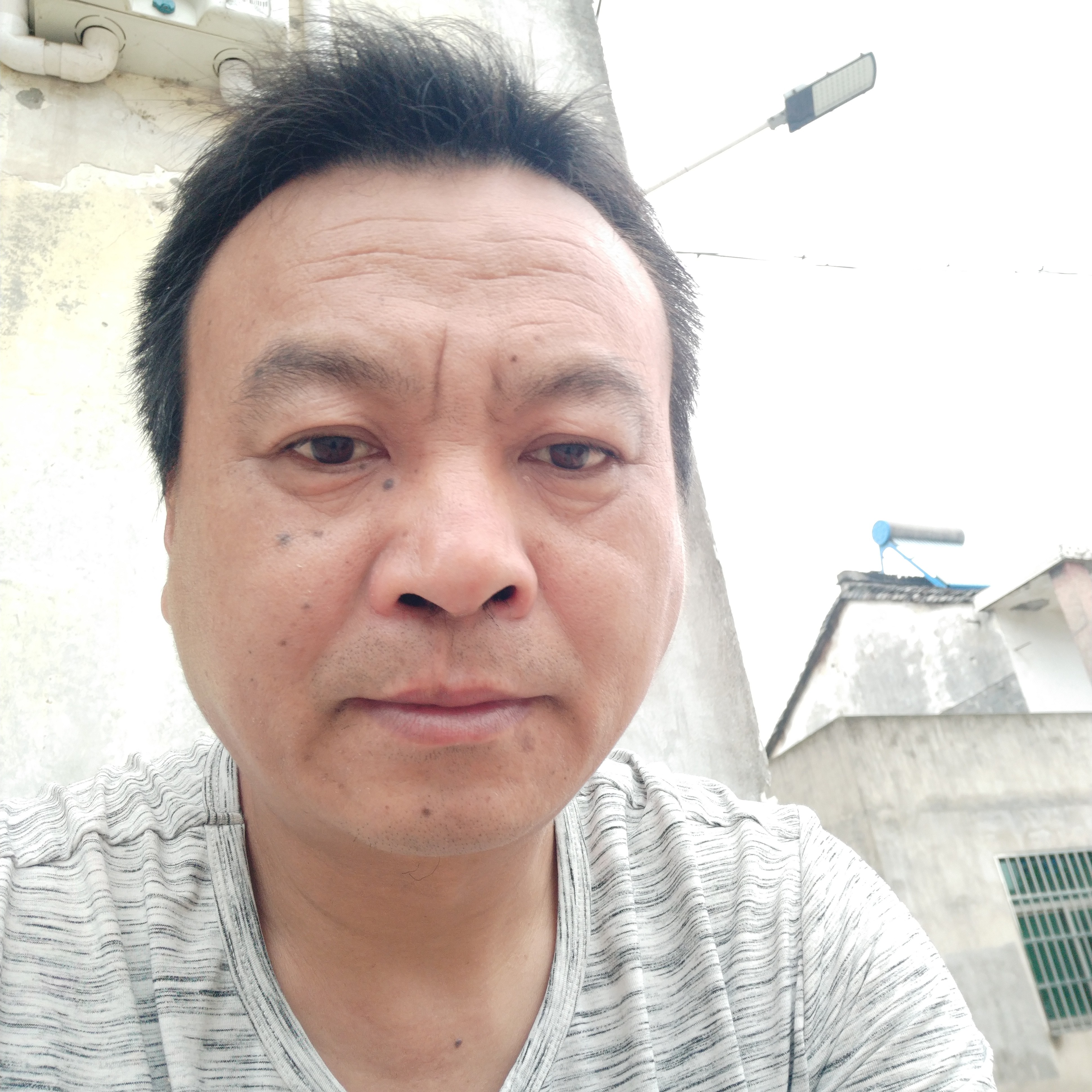 清脆停止呓语的照片