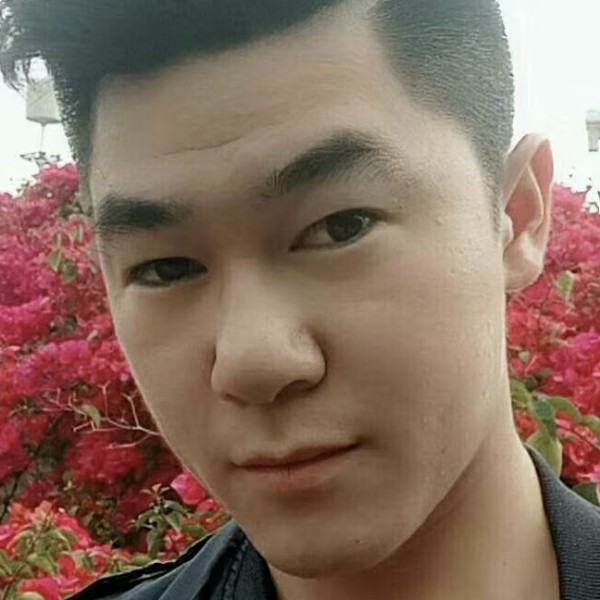 123木头人！！的照片