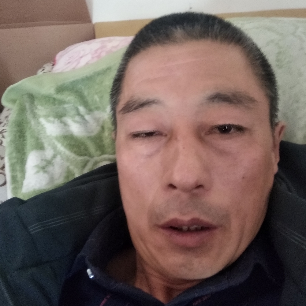 鲜花和冷酷的照片
