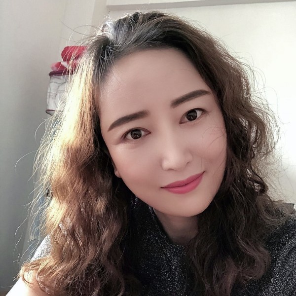 婉然的照片