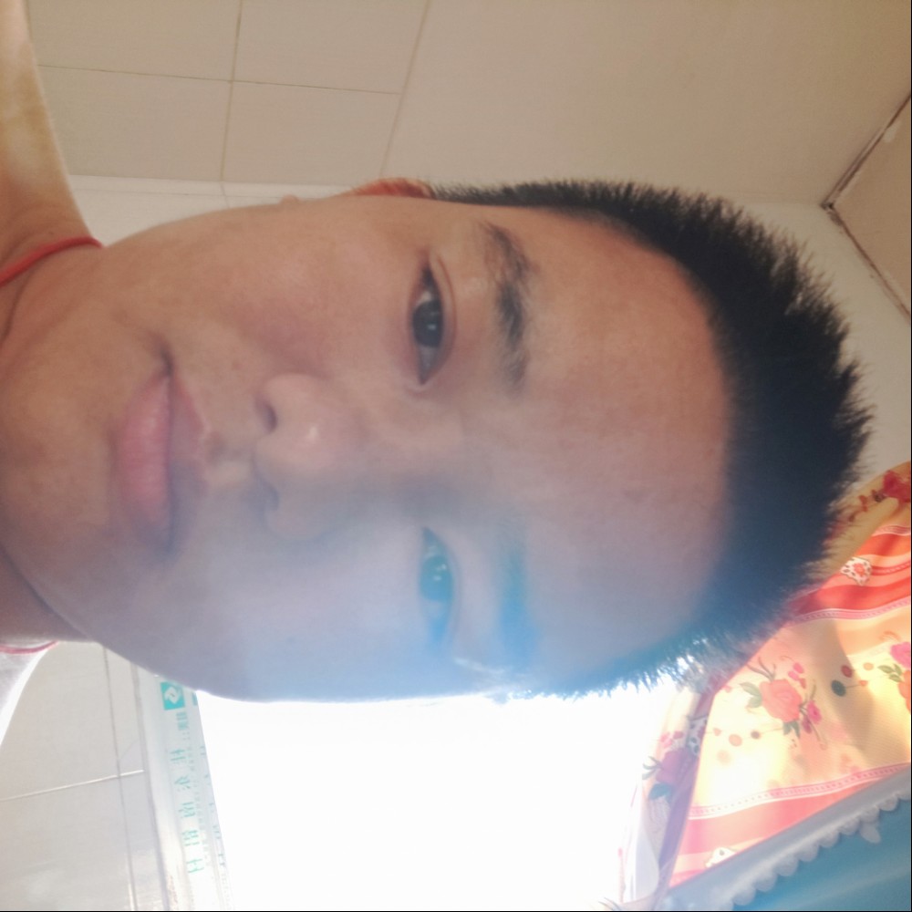 不惜而散的照片