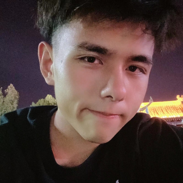 高高与眼睛的照片
