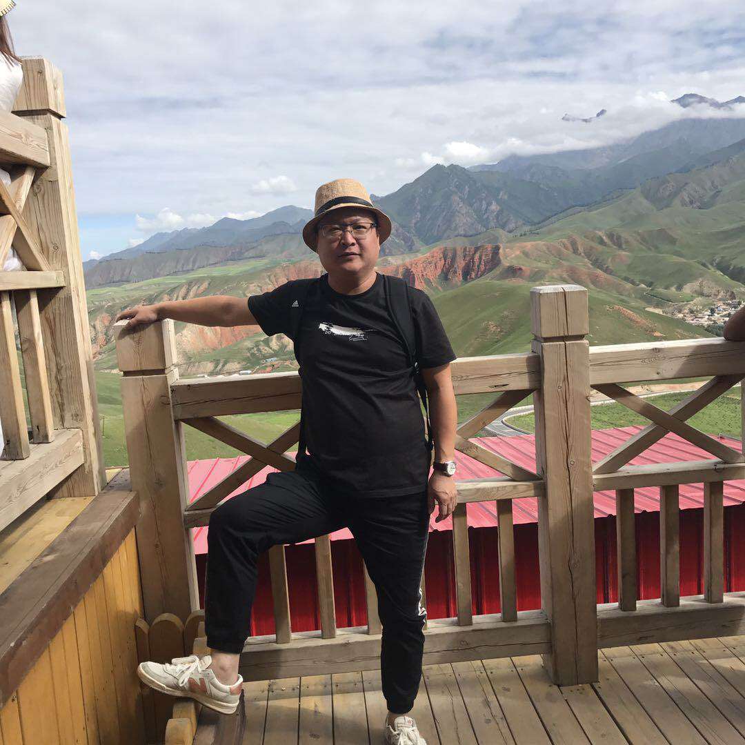 洛尘浅吻美丽的照片