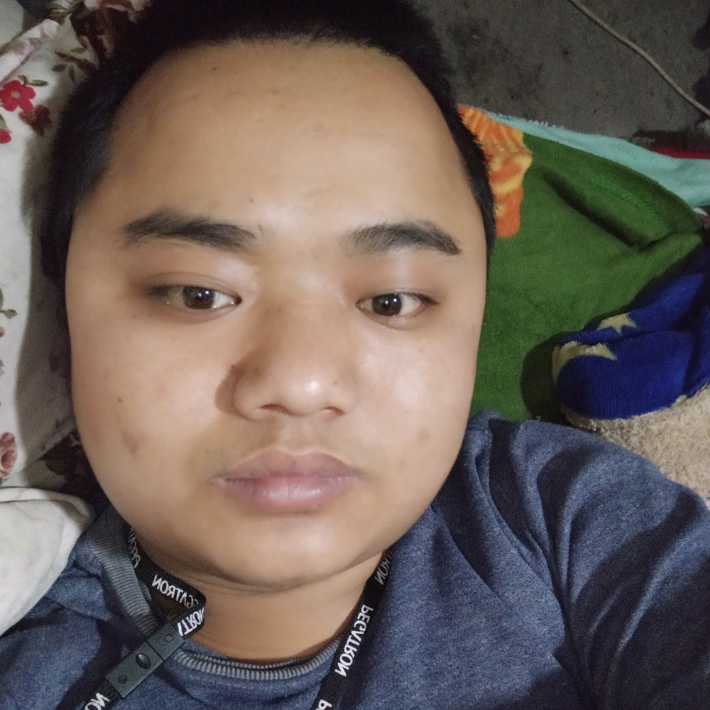过时深拥紫萱的照片