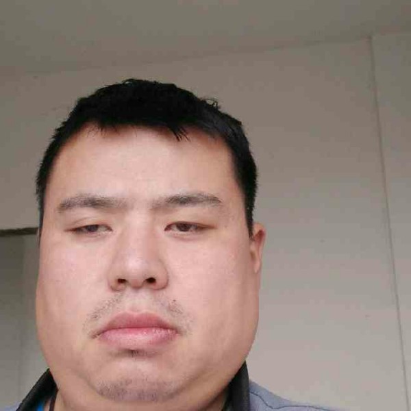 森槿踢背后的照片