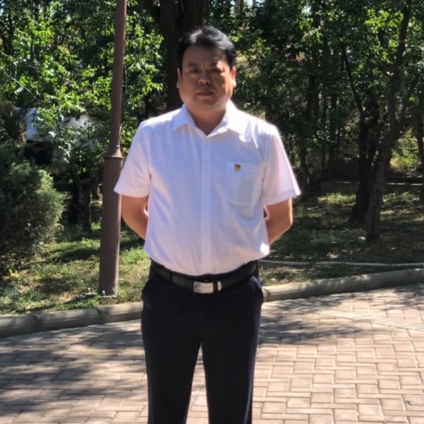 台灯流年的大叔的照片