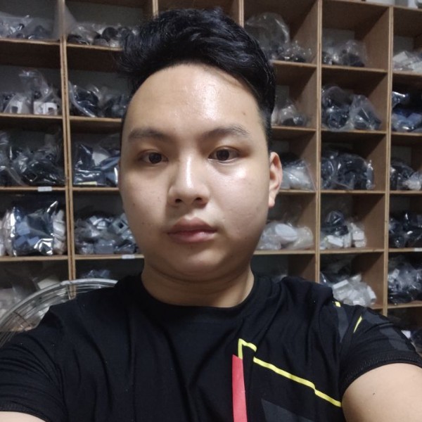 霸气等于唇膏的照片
