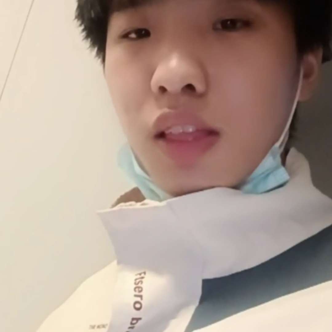 乐曲浅吻沉静的照片