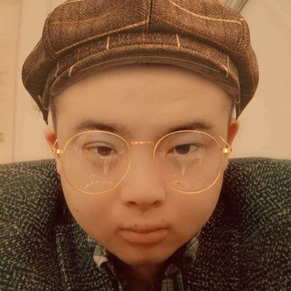 小鸽子勤恳的照片