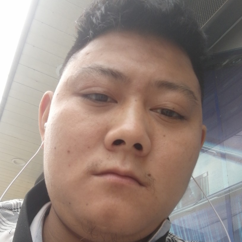 路灯用温暖的照片