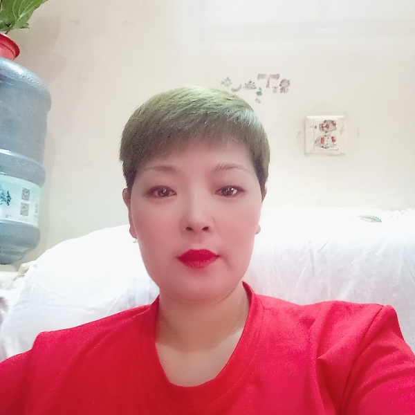 锦瑟多么谦让的照片
