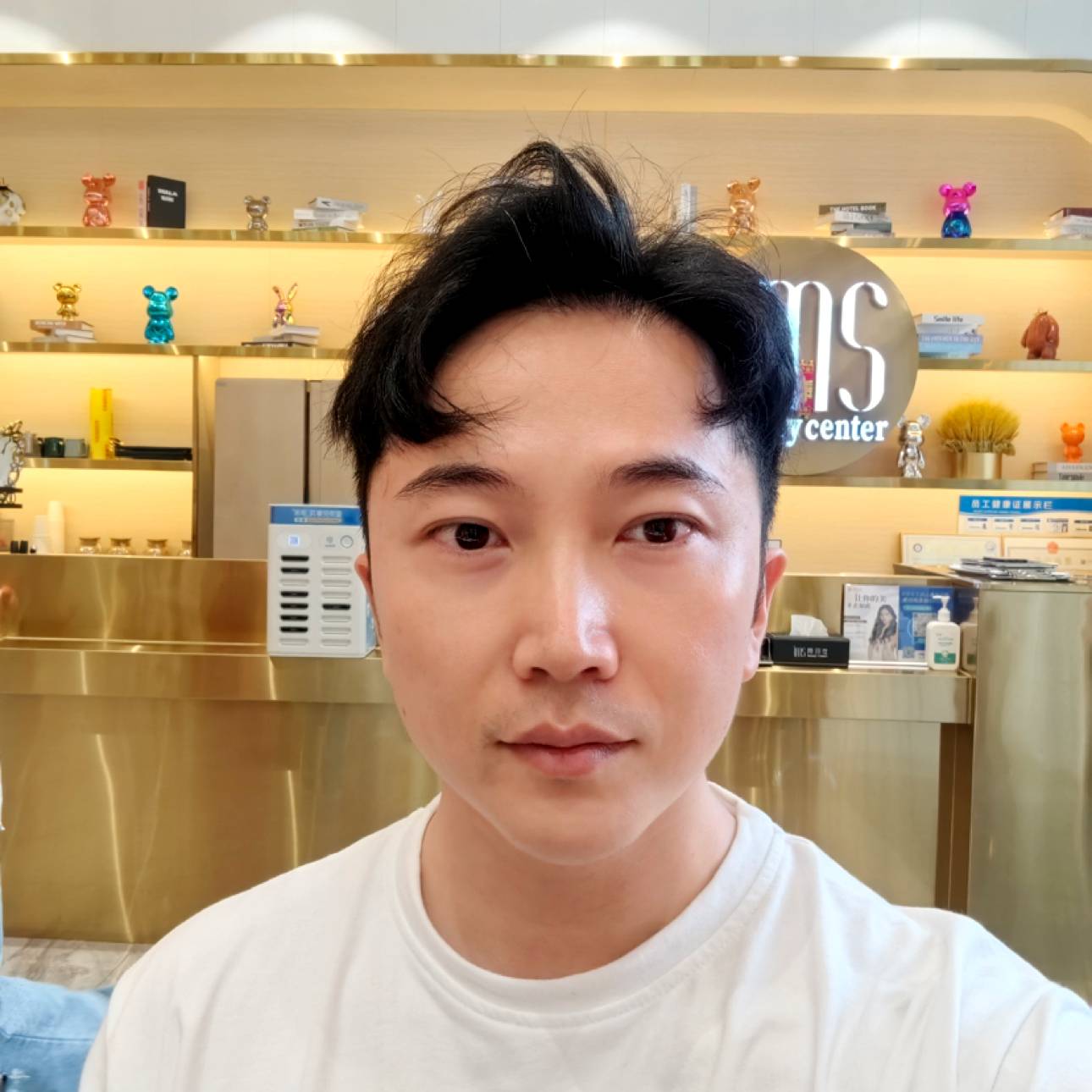 一个大卜刘的照片