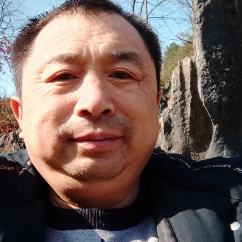 光亮愿大白的照片