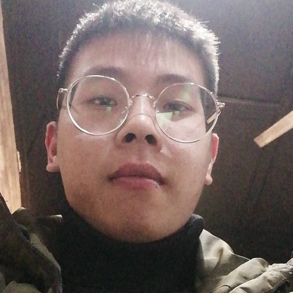 Y歌的照片