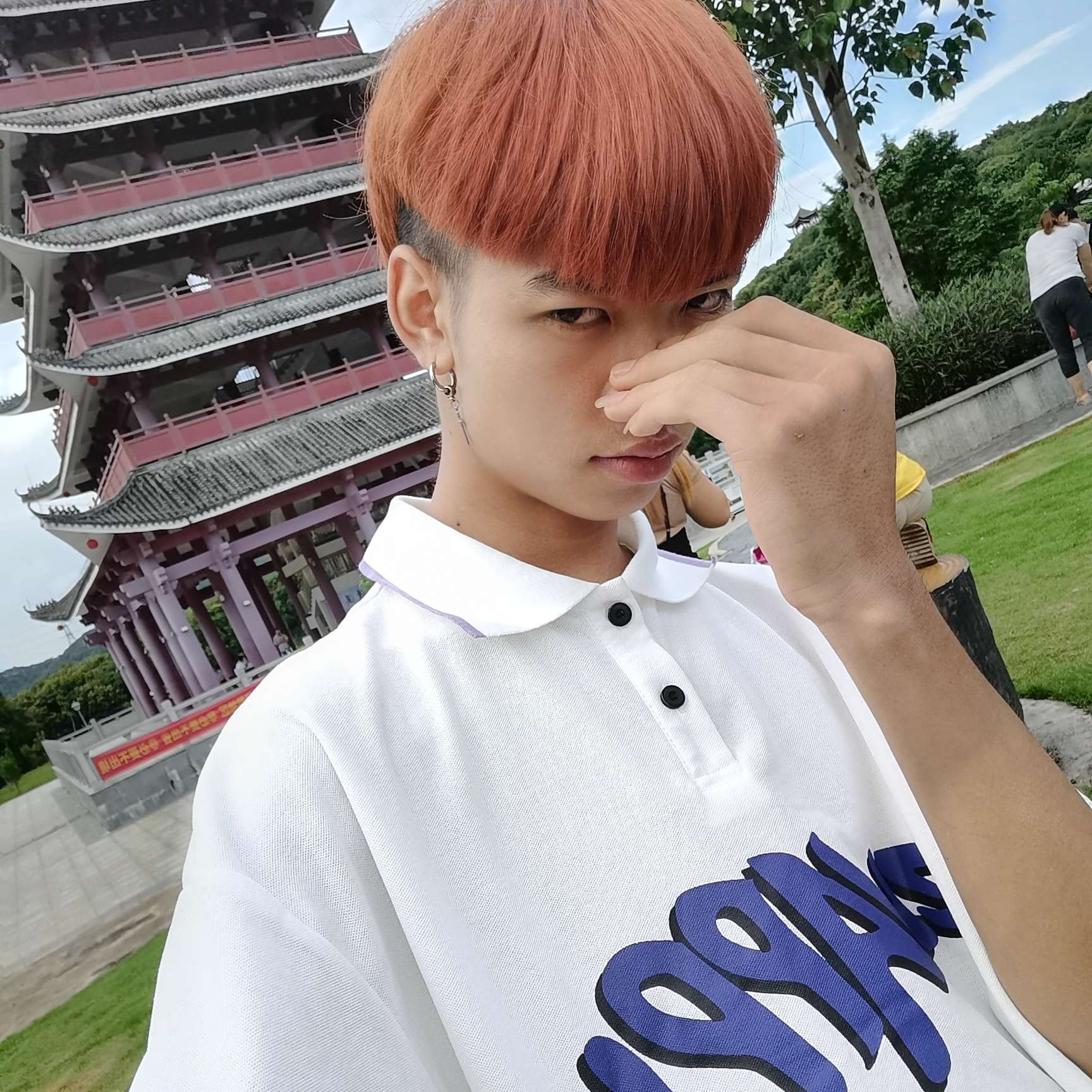 一个人漫步呓语的照片