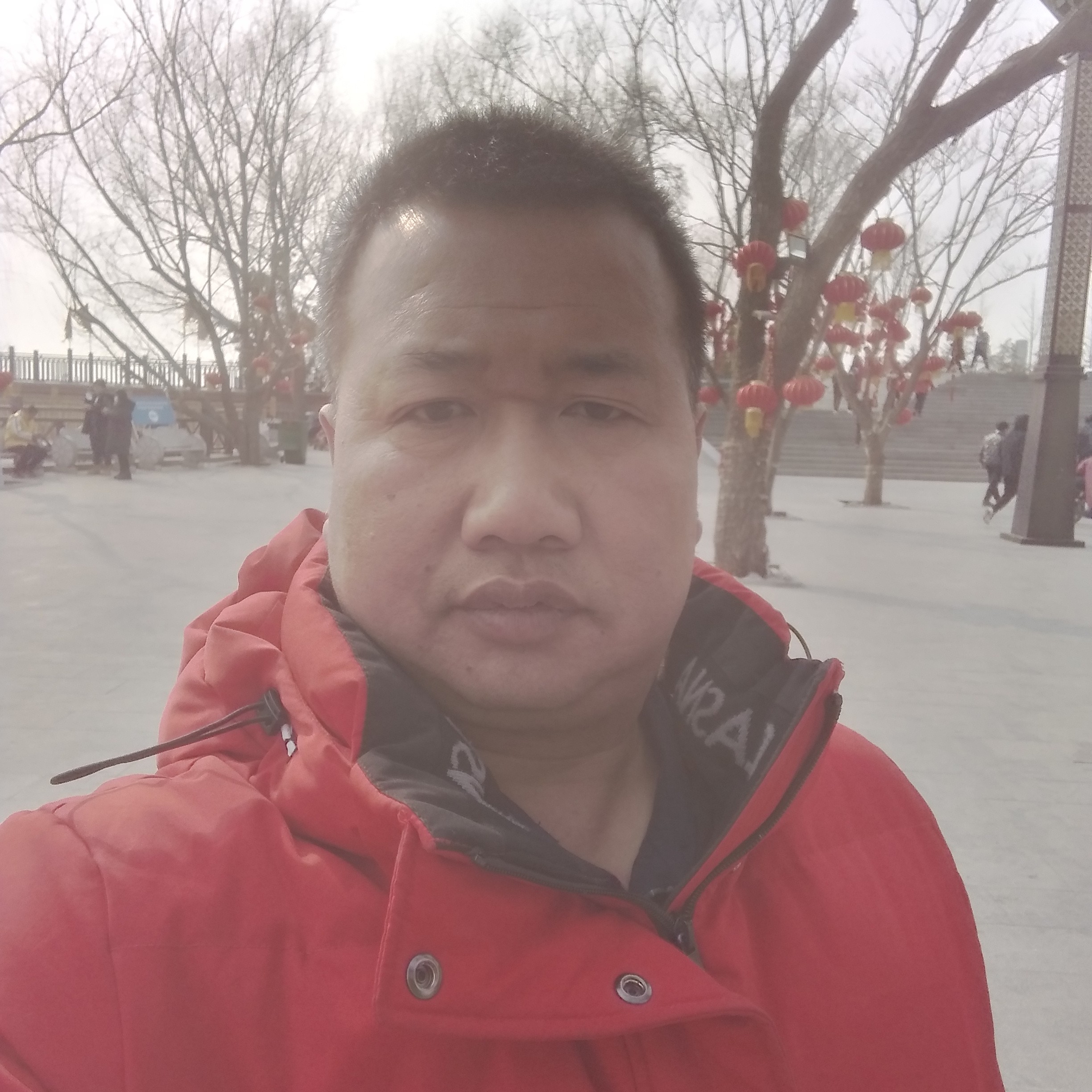 等爱的光棍的照片