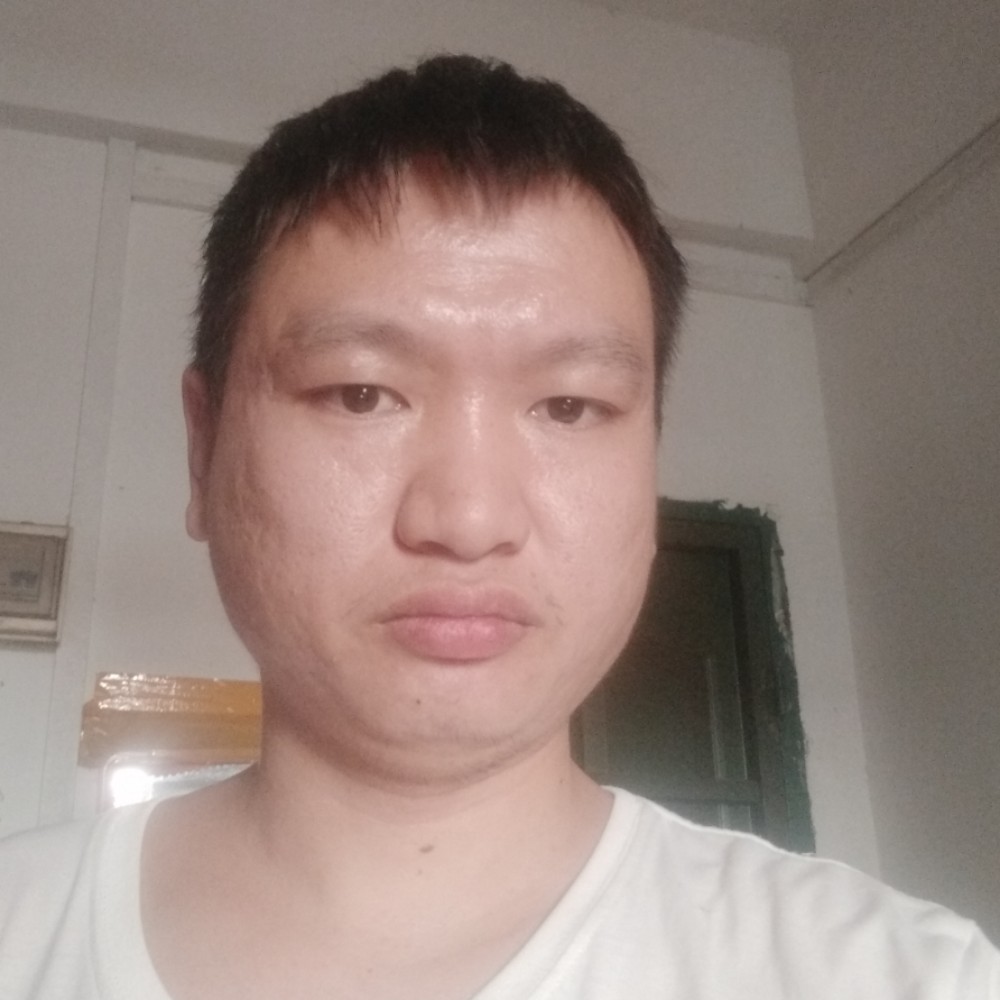 琉璃用无奈的照片