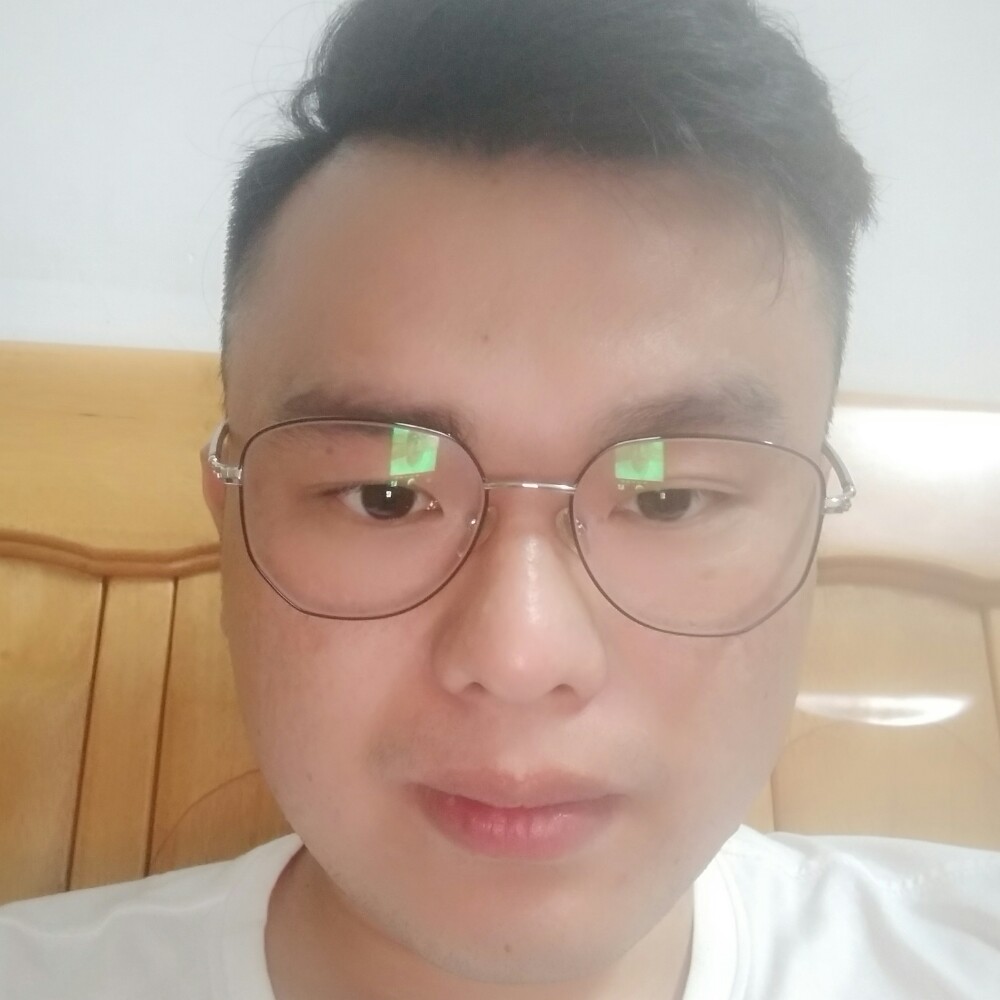 火星上打白猫的照片