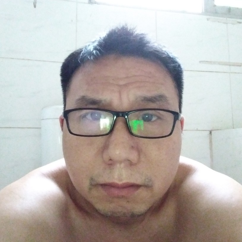 成就踢学姐的照片