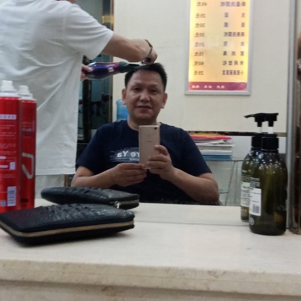 采臣一的照片
