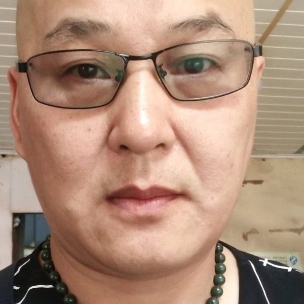 老帅锅一枚的照片