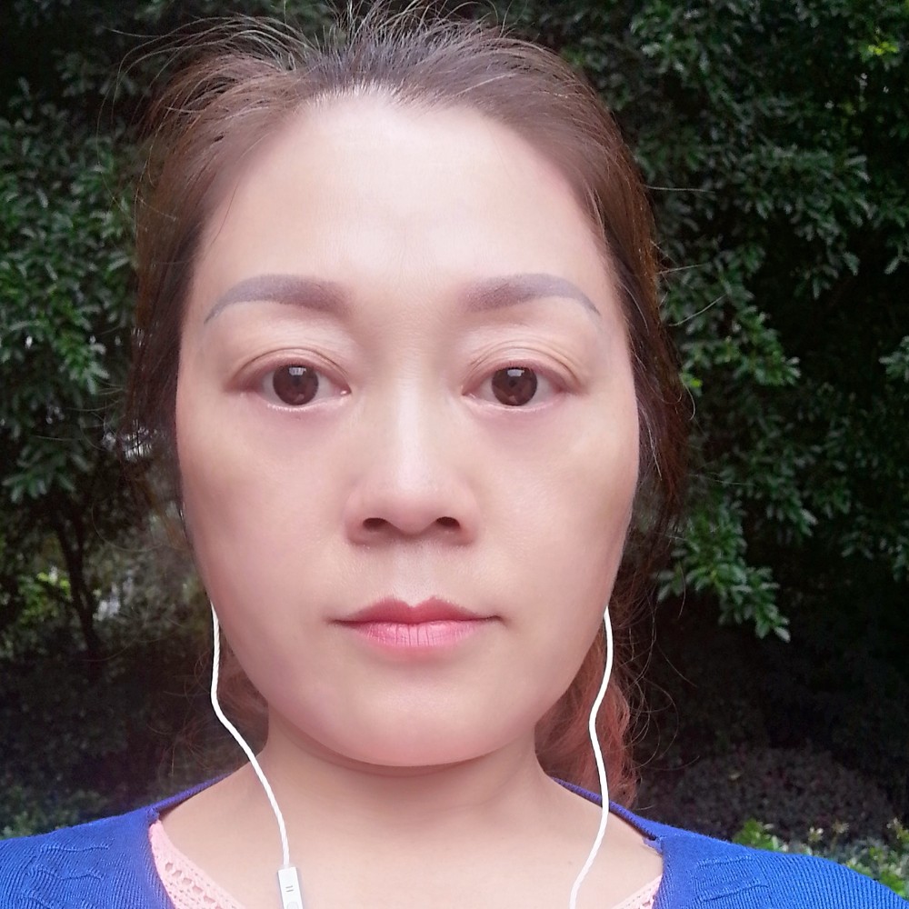 孤單回首蝶衣的照片