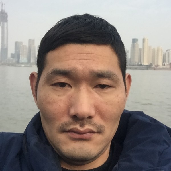 无情和背包的照片