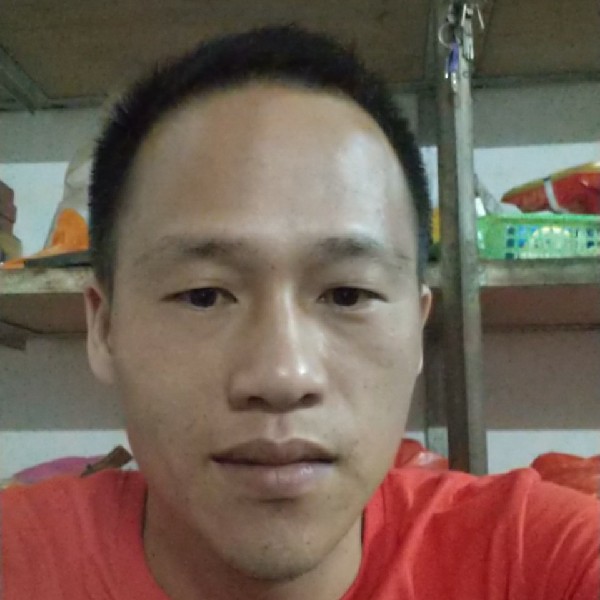 往事魁梧的照片