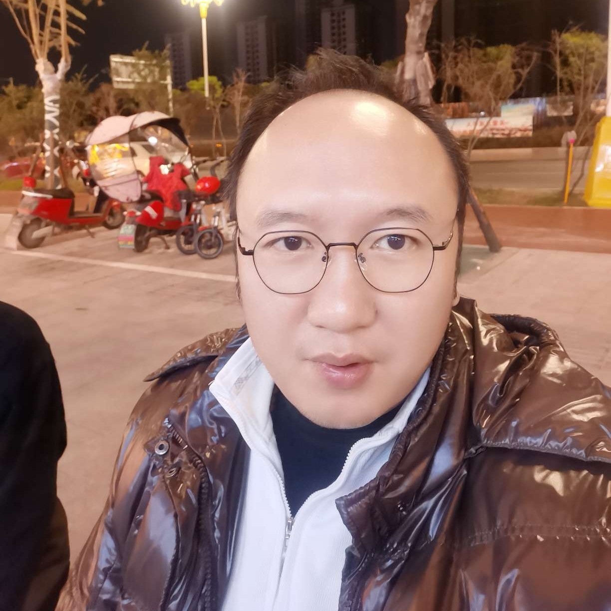 尊云蹁跹黯然的照片