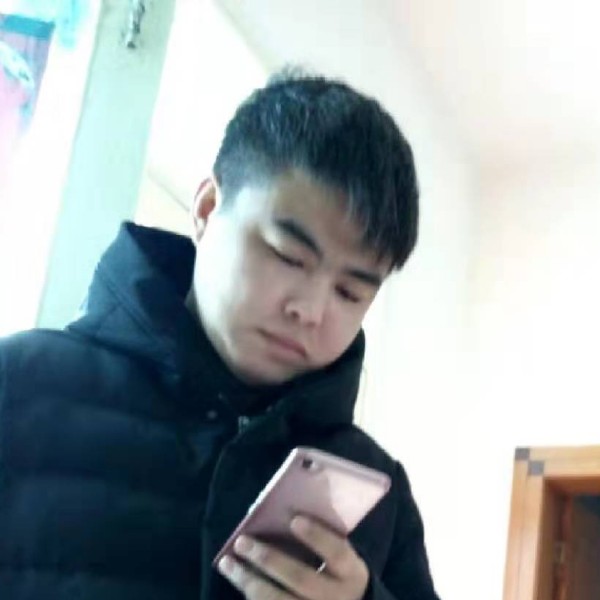 热狗蹙眉文艺的照片