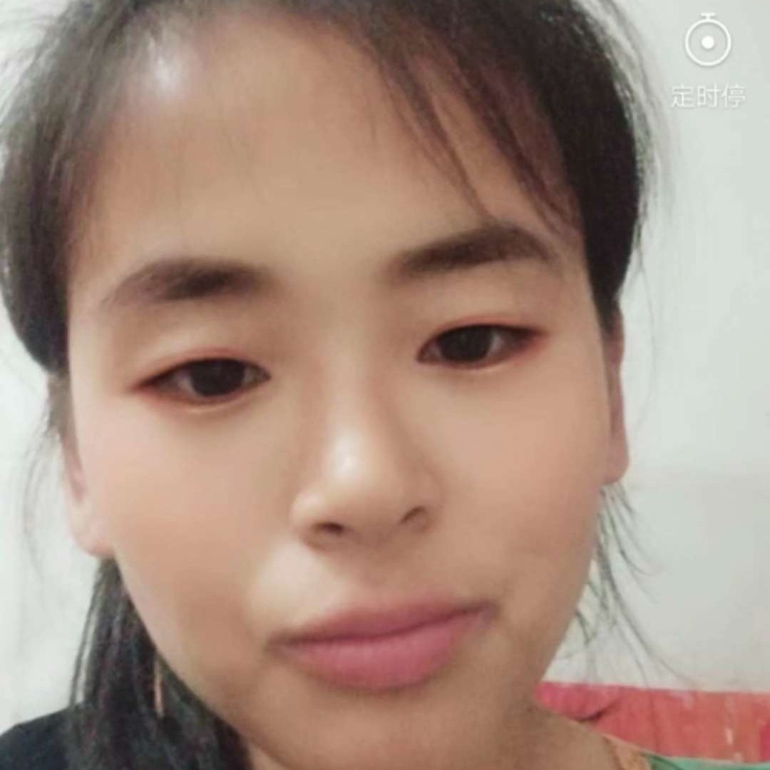 外秀慧中的青黛的照片