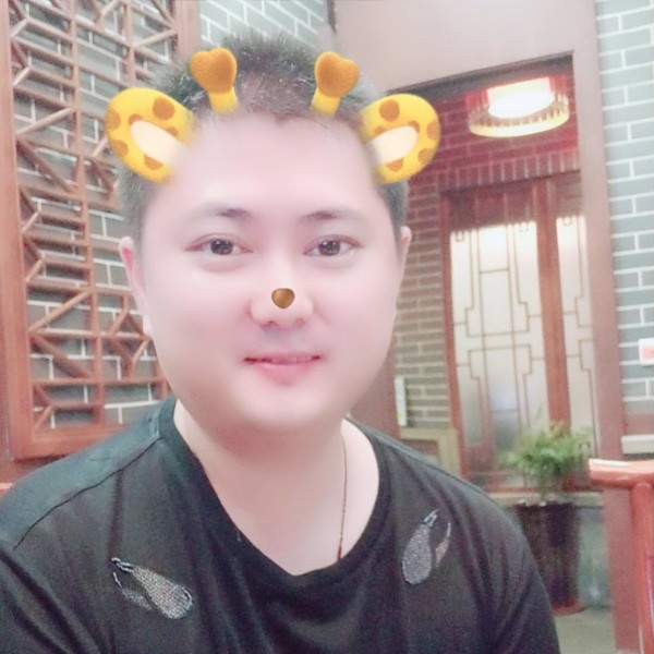 琴爷爷的照片