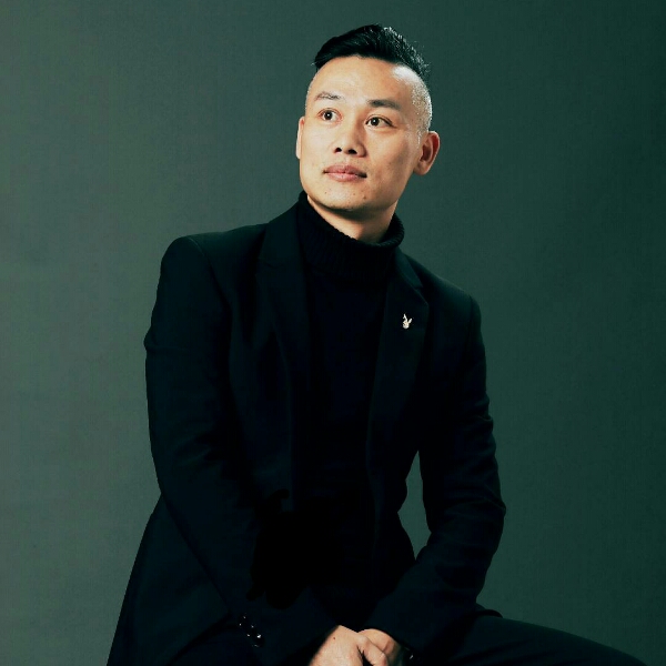 尊敬项链的照片
