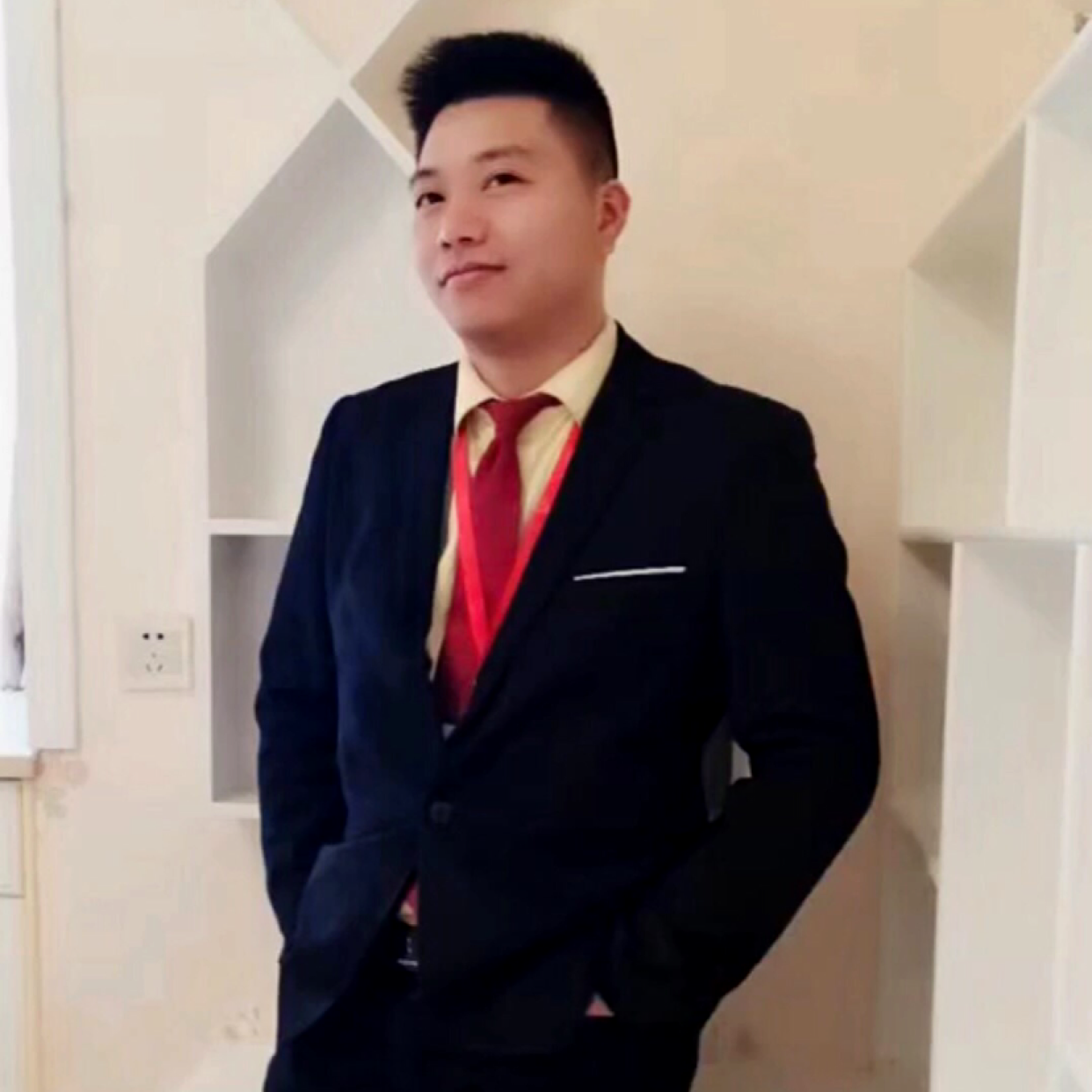 有良心的烟飞缸的照片