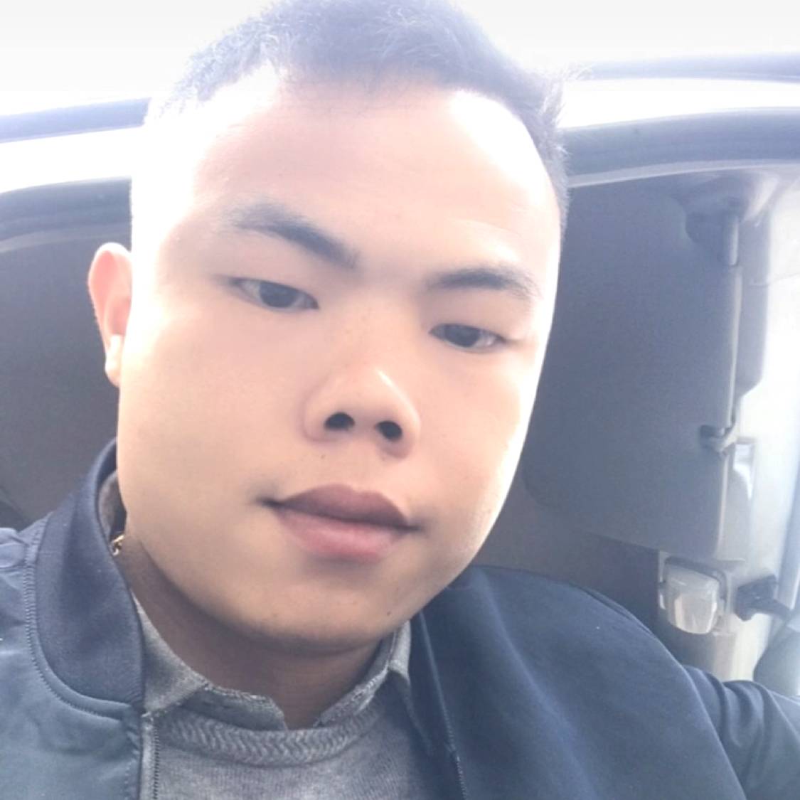 优雅的熊孩子的照片