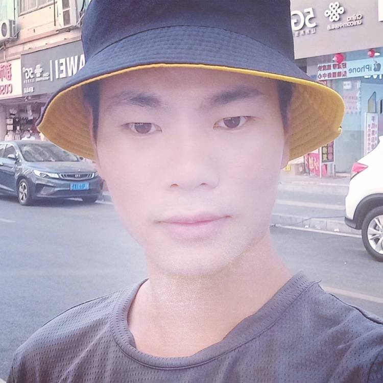 季煥夜的照片