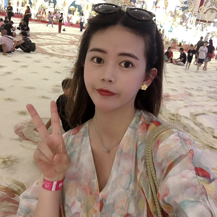豆浆油条橘子汽水的照片