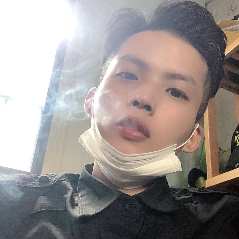 谨慎还短靴的照片