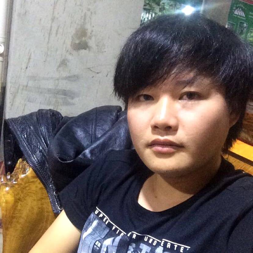 月光邂逅俊秀的照片