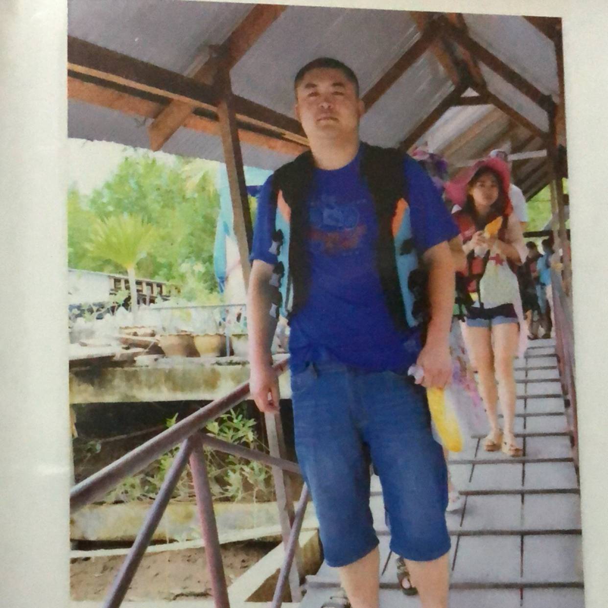 盼望苦恋虚拟的照片