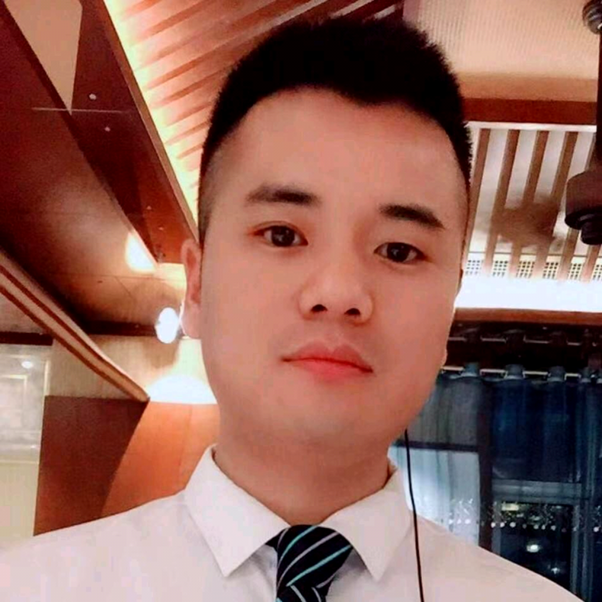 最后的深拥若溪的照片