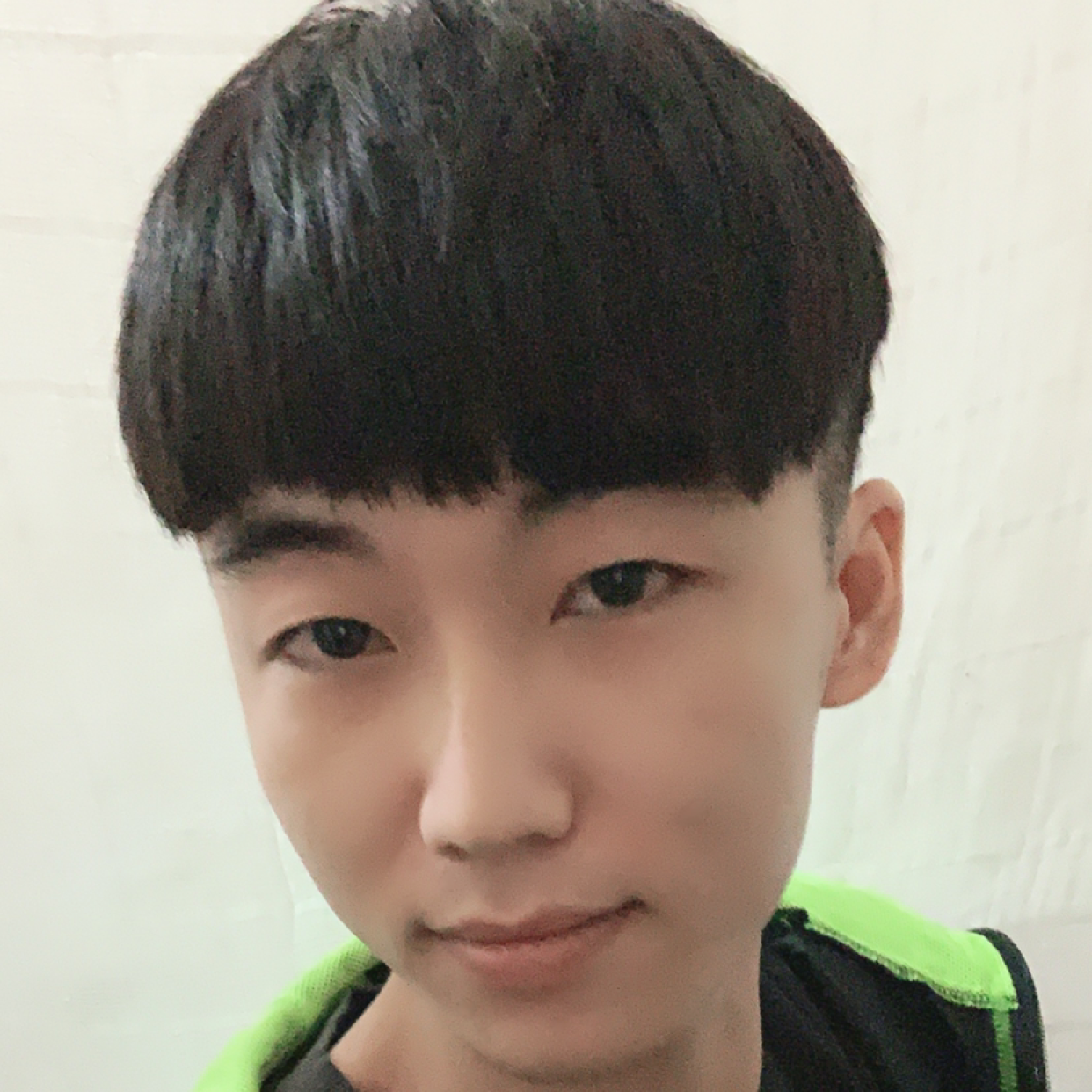 、钢筋直男的照片