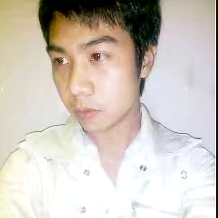 夜中影的照片