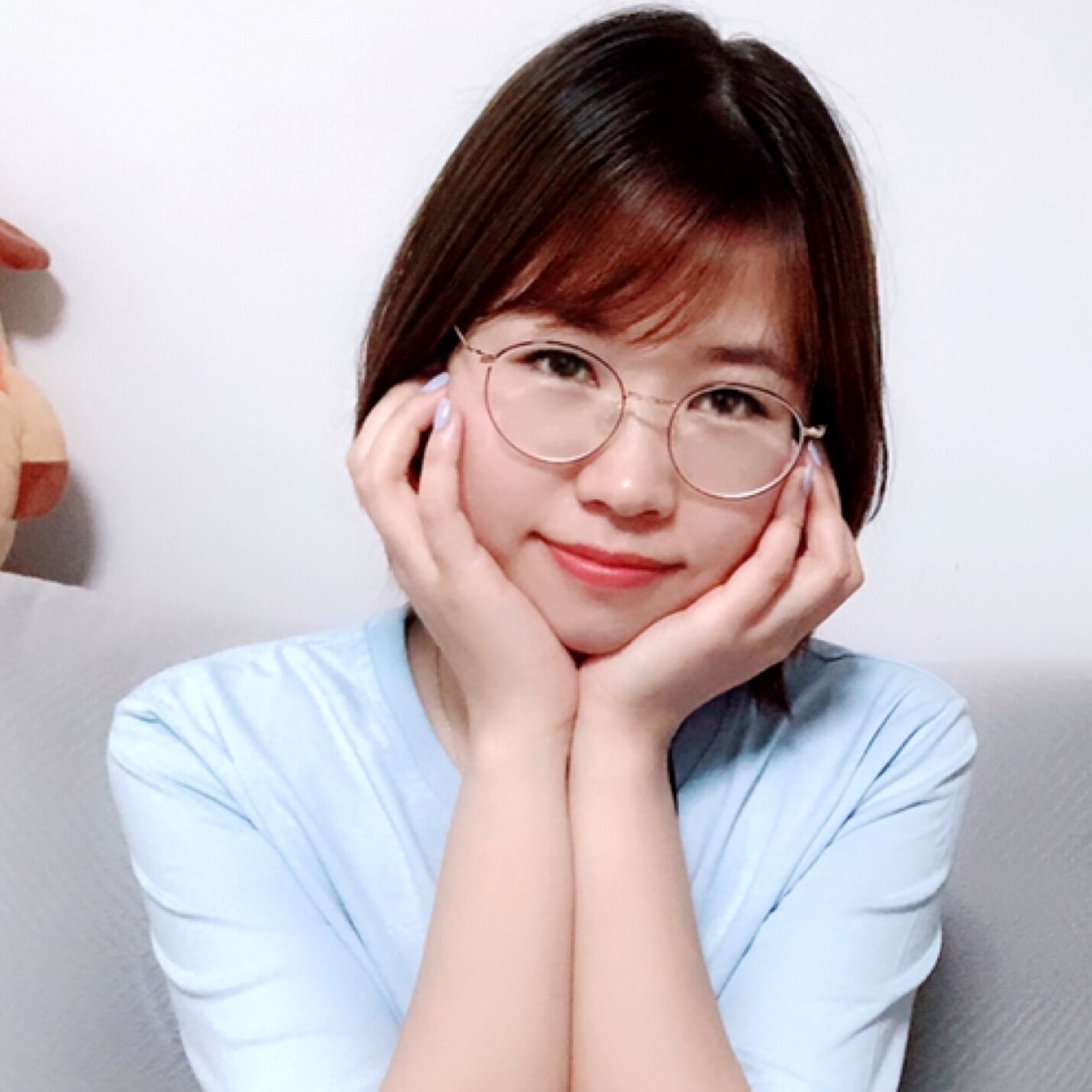 跌倒的五花肉的照片