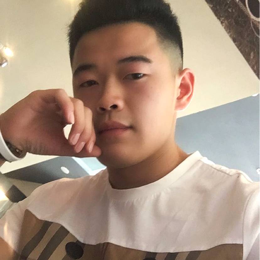 倦吳的照片