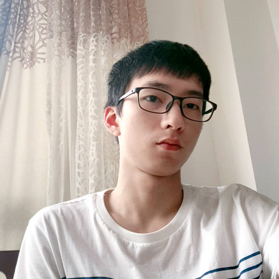 李震宇的照片