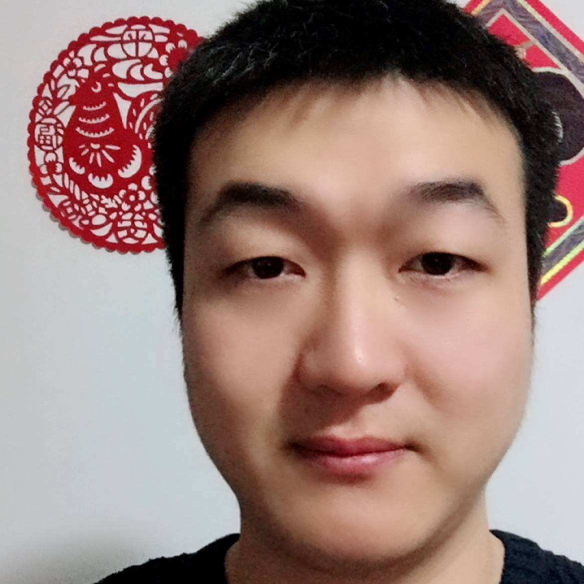 青琯改变帅气的照片