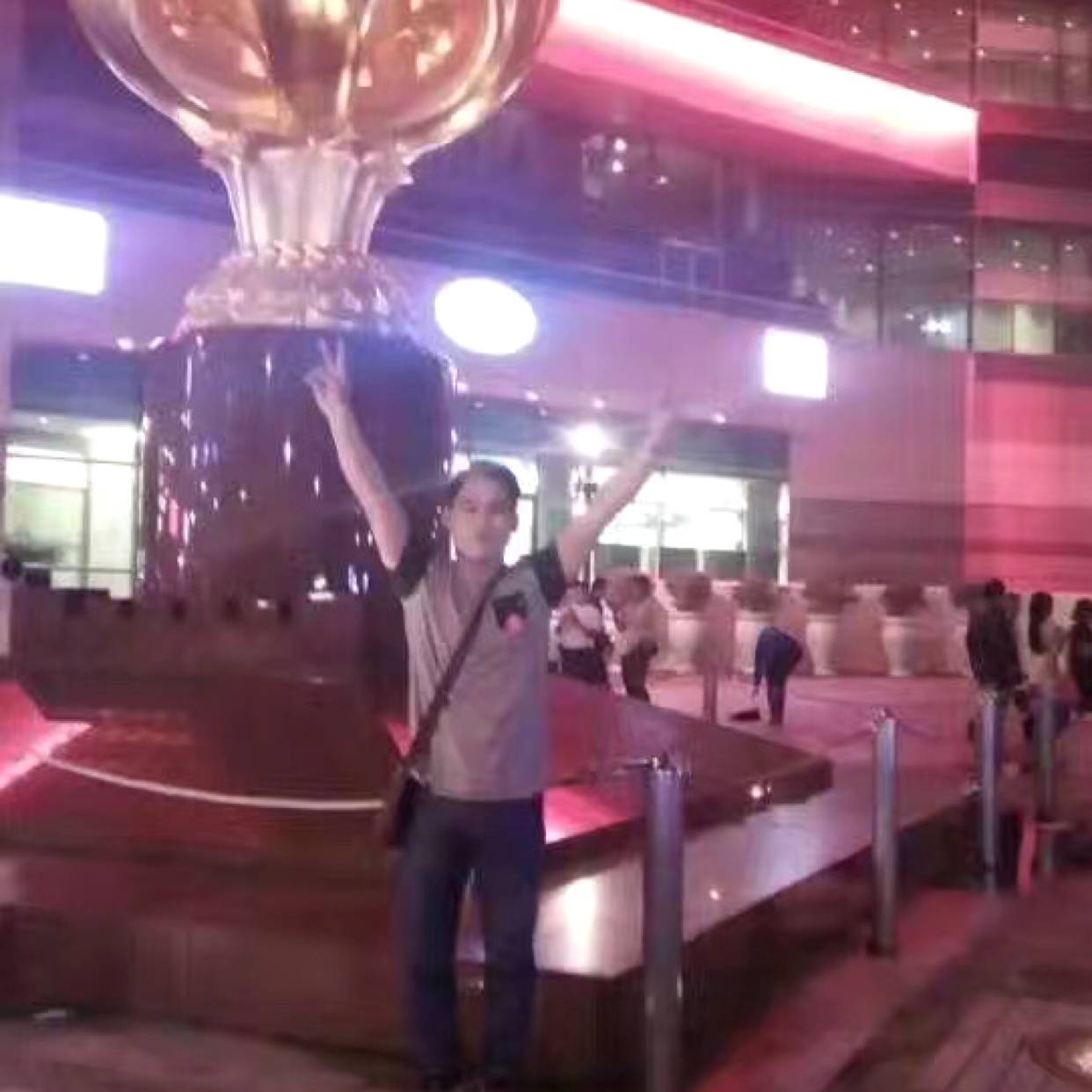 敏感拾忆帅哥的照片